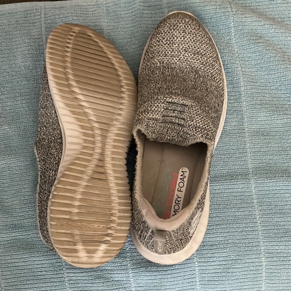 Skechers Grey Tennis Shoes - Picture 3 of 3